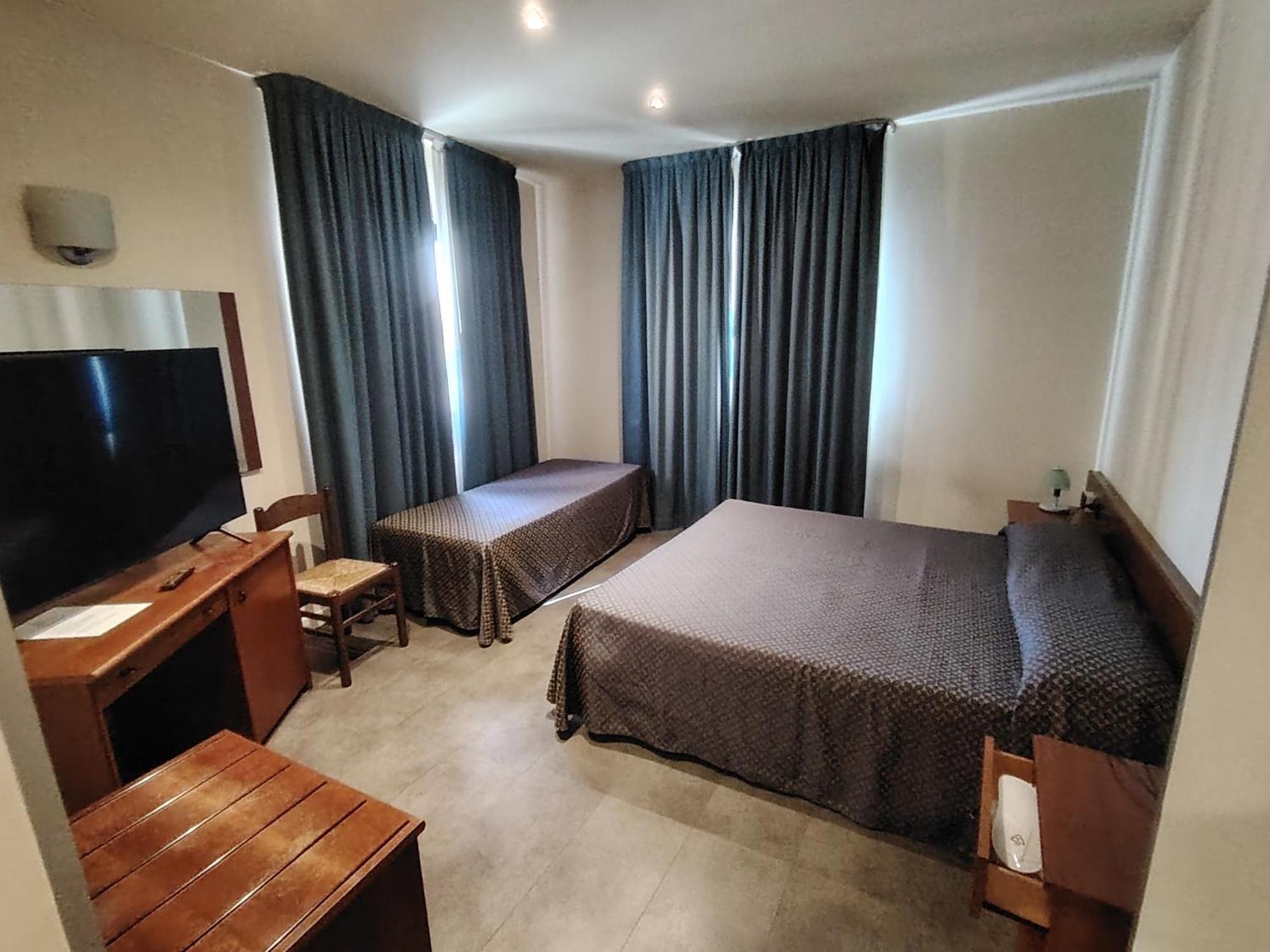 Albergo Centrale Trebaseleghe Экстерьер фото